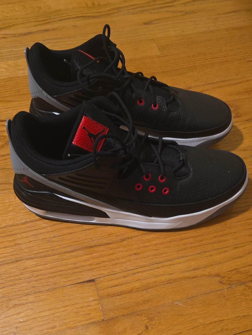 Jordan Men’s Black and Red Low-Top Sneakers